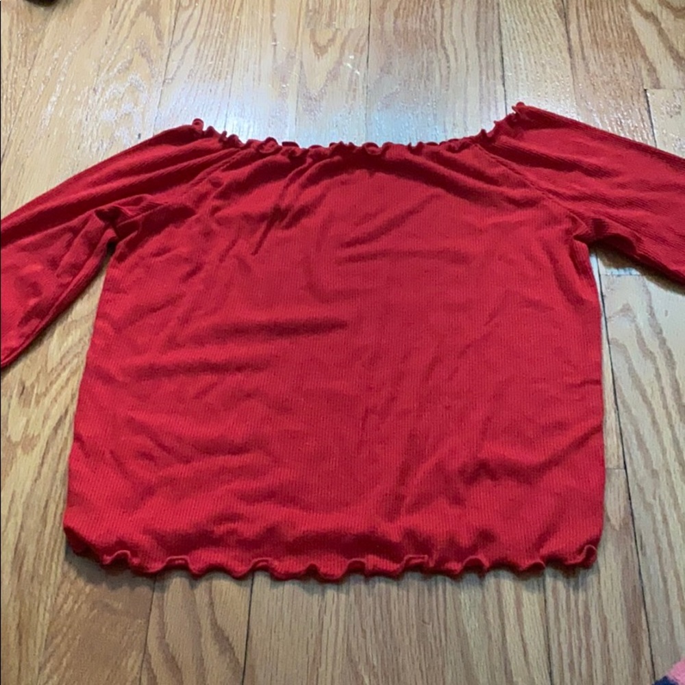 Long sleeve cropped stretchy top